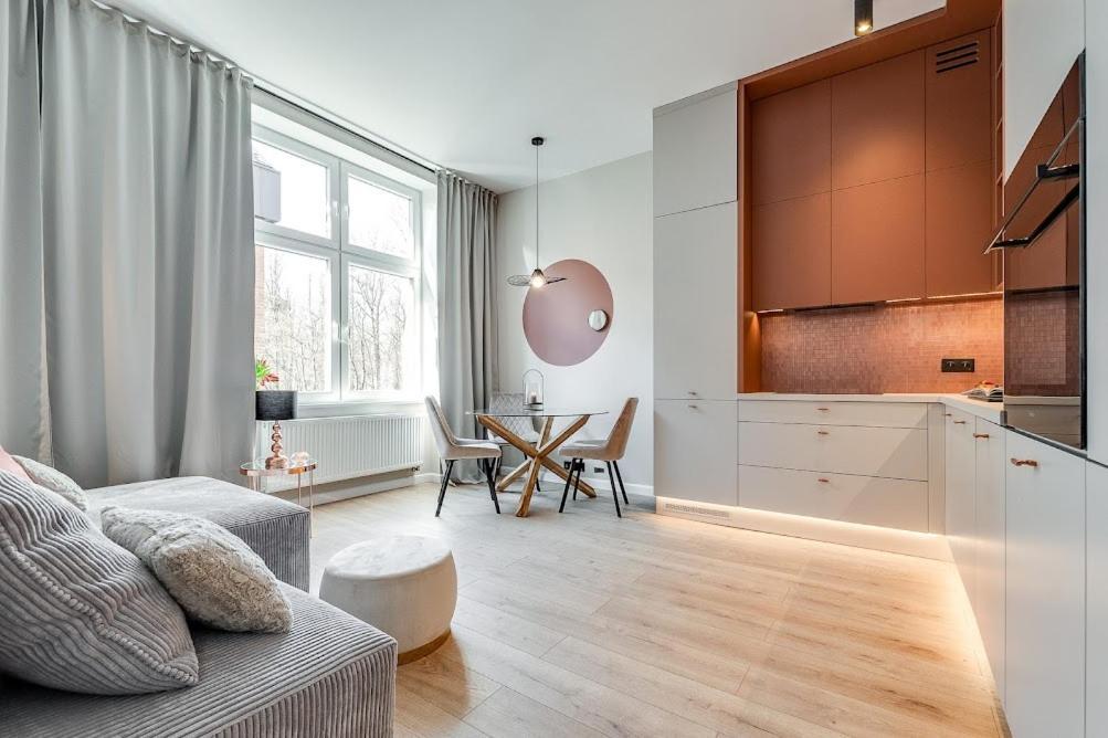 Jan III Sobieski - Luksusowy Apartament S Prywatny Darmowy Parking Gliwice Exteriör bild